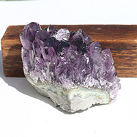 " .ウルグアイ産アメジストクラスター-157. "