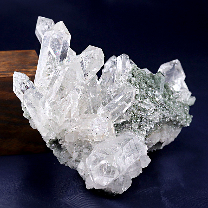 特選品】インド・マニハール産ヒマラヤ水晶クラスター-037水晶