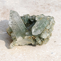 " .インド・マニハール産水晶クラスター-087. "