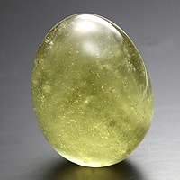 【いい石の日】【博物館級特選】リビアングラスエッグ-003(UI-05)