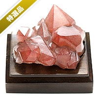 【スーパーSALE】【特選品】カザフスタン産ストロベリークォーツ磨き（台座付き）-001
