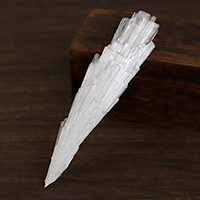 【スーパーSALE】美しい繊維状結晶！インド産スコレサイト原石-013