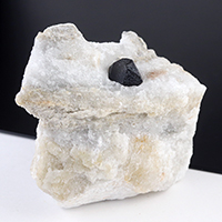 【スーパーSALE】超稀少！閉山両剣結晶！イタリア産モリオン原石（大理石母岩）-180