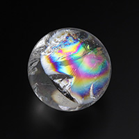抜群の透明感と虹！レインボー水晶（アイリスクォーツ）丸玉-056